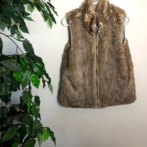 Fur vest